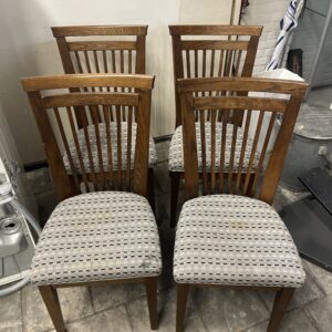 4 x Stoel eiken met stoffen zitting ZH48cm