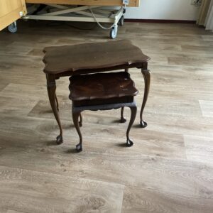 Bijzettafeltjes H45xB54xD36cm