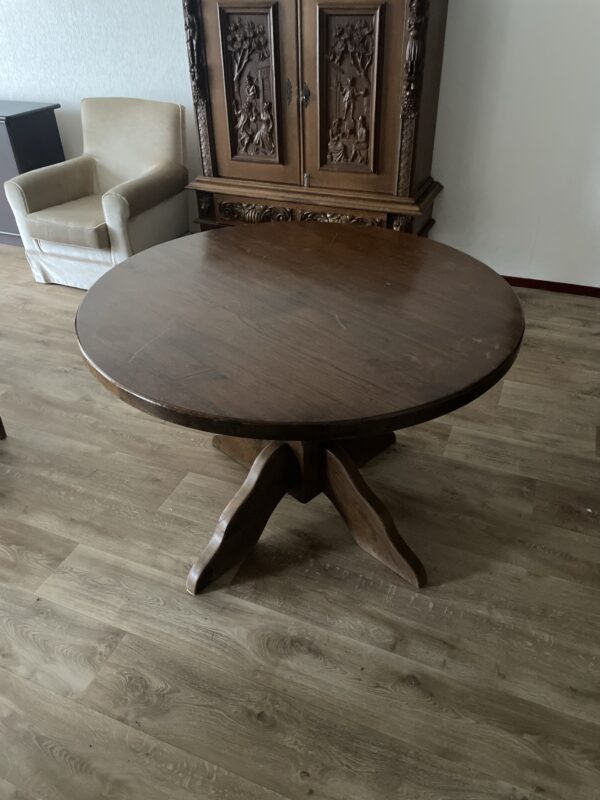 Eettafel rond H76xB110cm